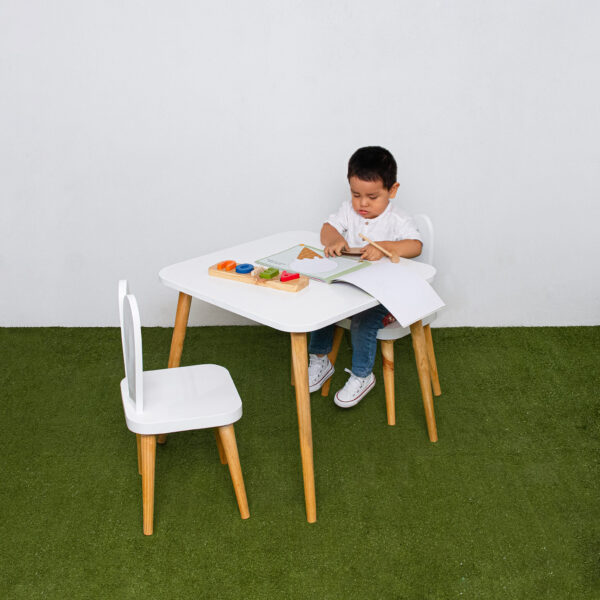 Mesa y Silla Conejito