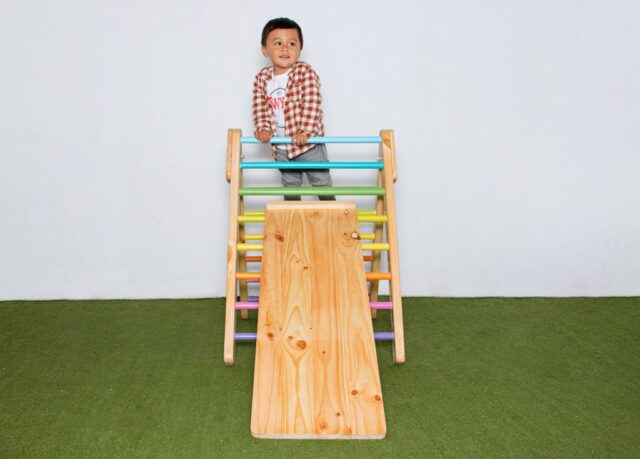 Triangulo Pikler Pegable + Rampa Reversible